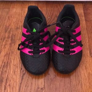 Adidas soccer cleats size 8.5